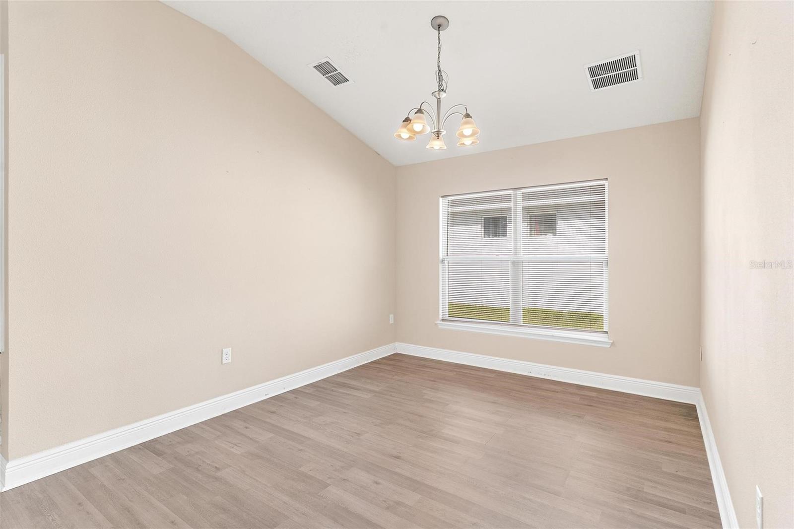 Image 8 of 42 For 7732 Sloewood Drive