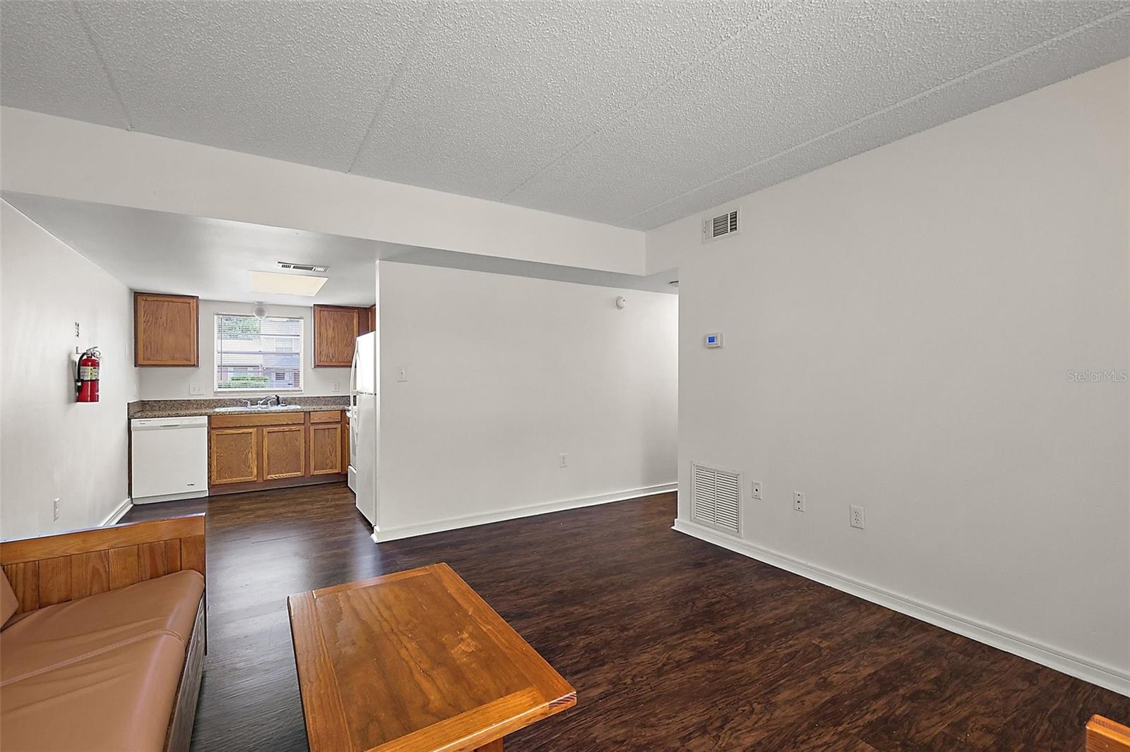 Image 18 of 55 For 600 Oak Terrace Drive