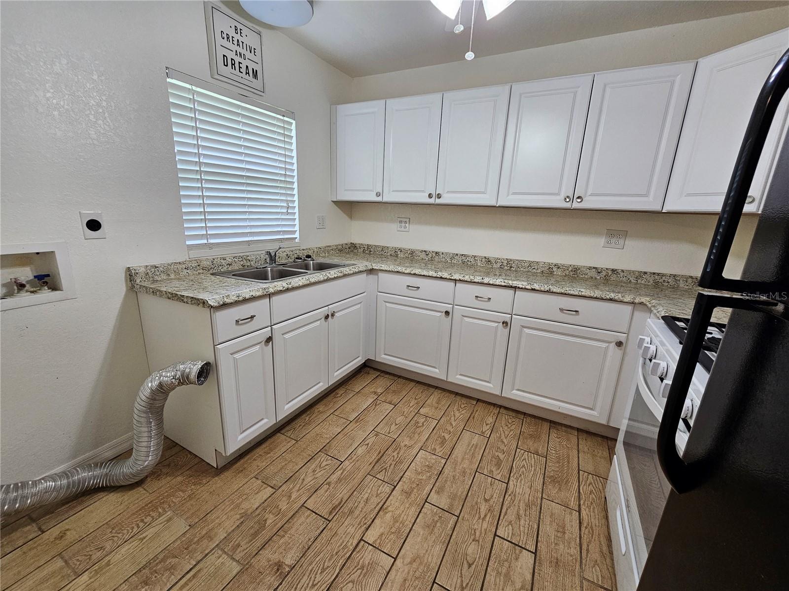 Image 10 of 18 For 18228 Kirk Island Lane C