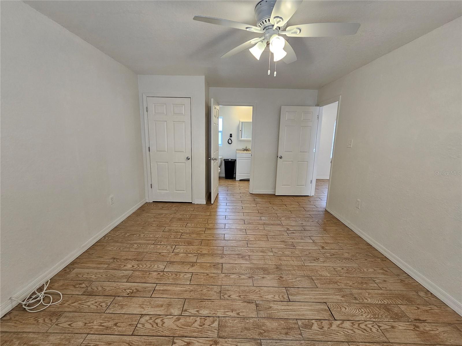 Image 11 of 18 For 18228 Kirk Island Lane C