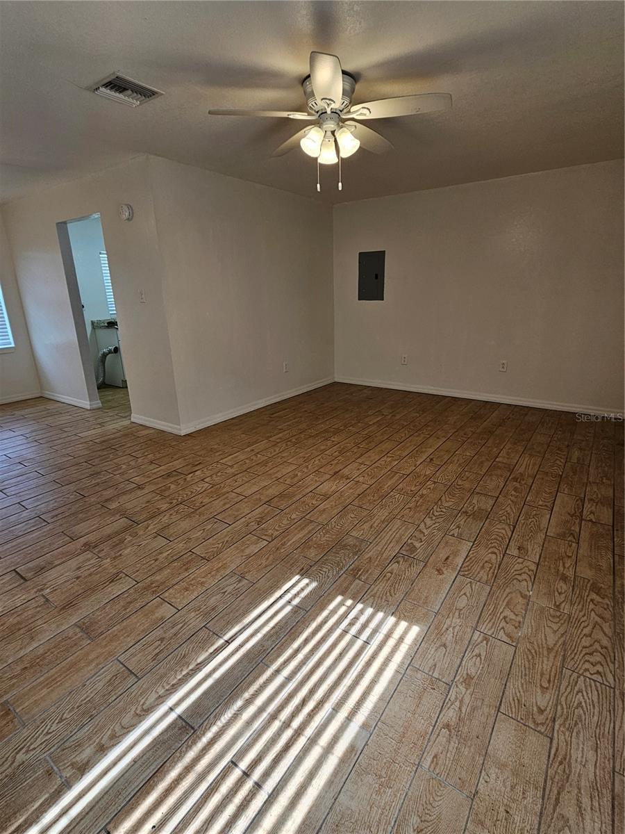 Image 4 of 18 For 18228 Kirk Island Lane C