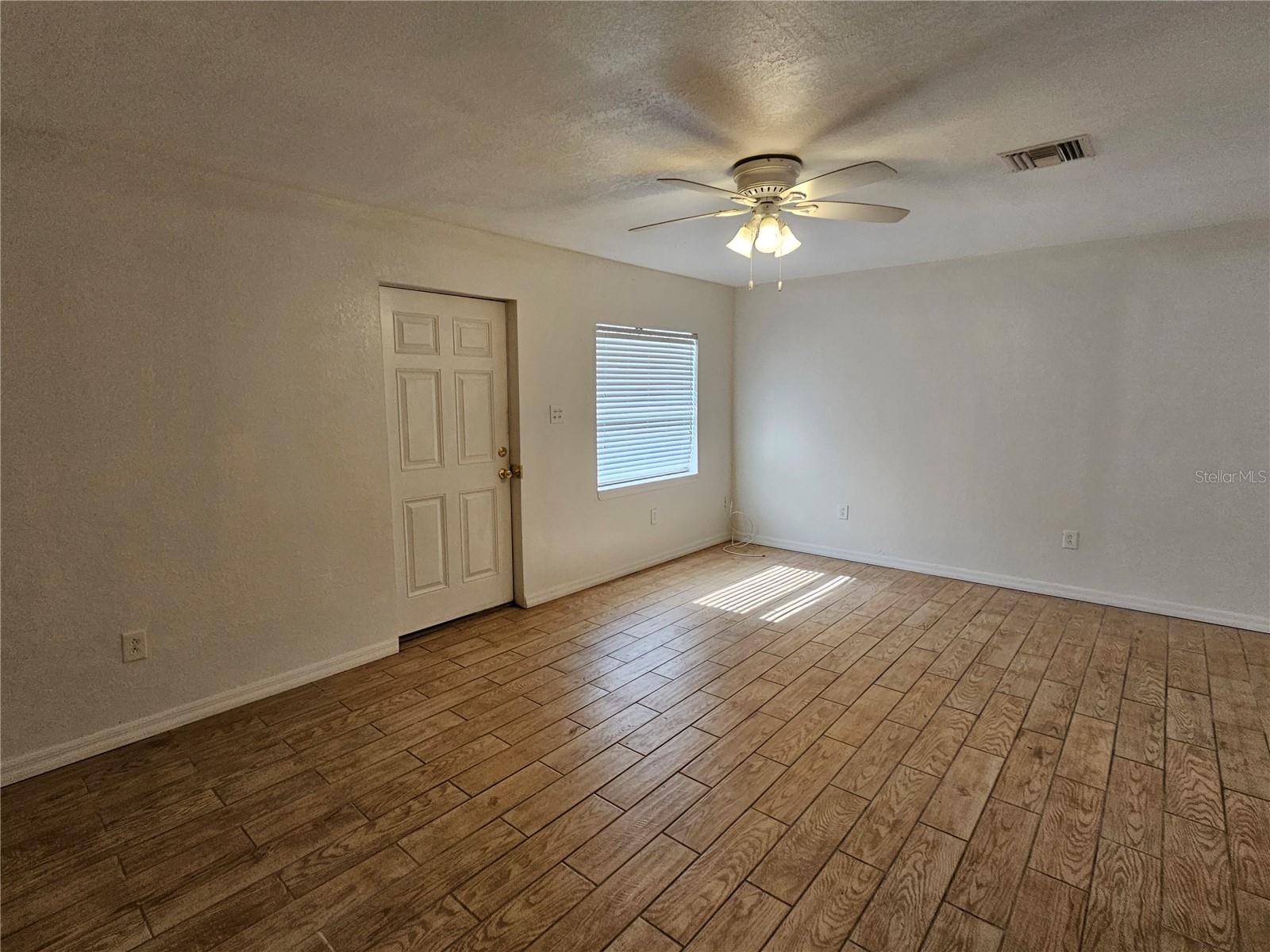 Image 8 of 18 For 18228 Kirk Island Lane C