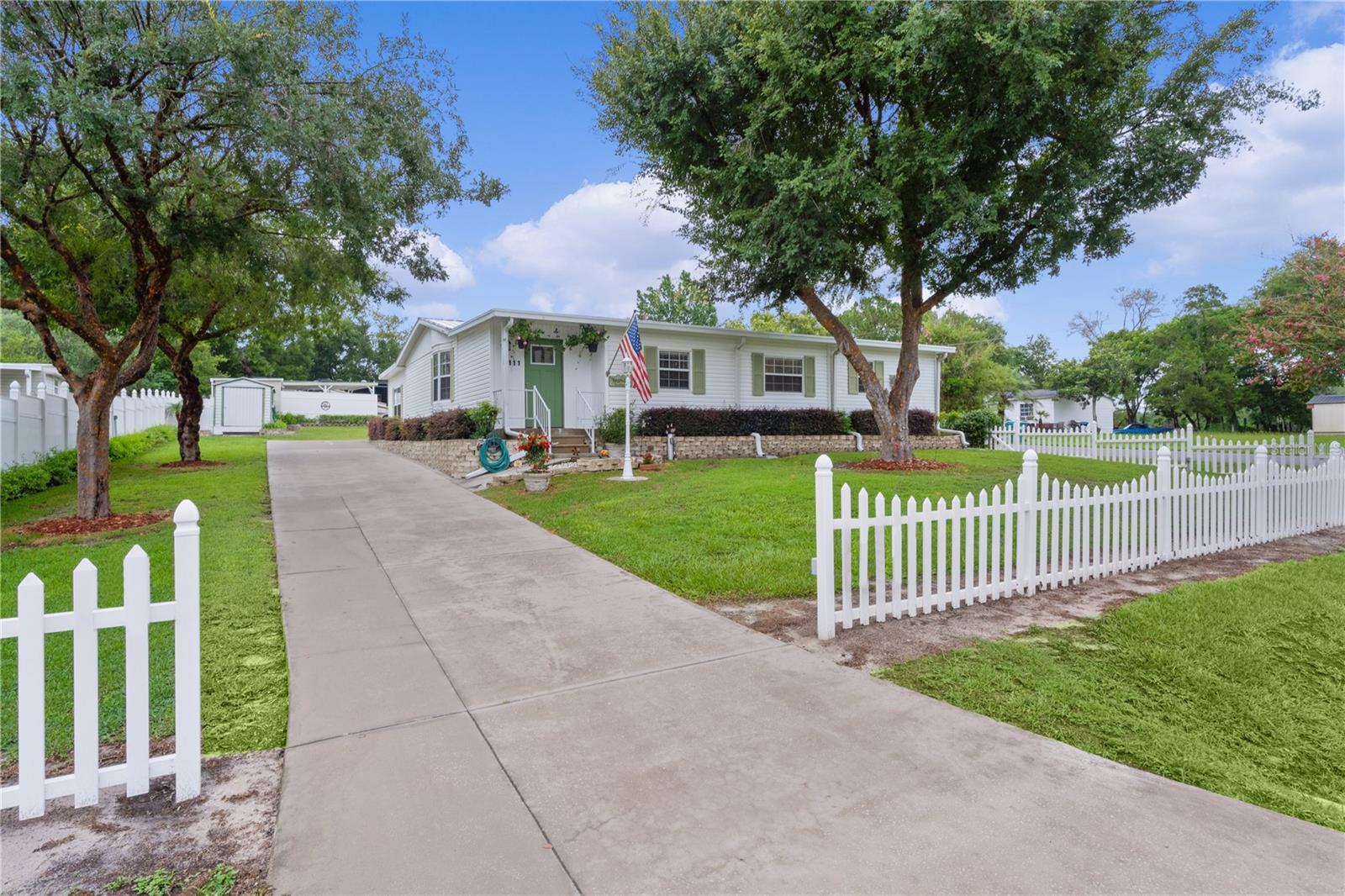 Image 40 of 52 For 111 Mark Avenue