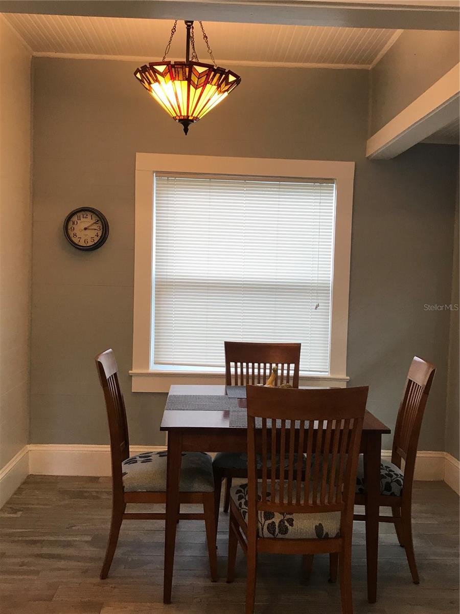 Image 8 of 14 For 17548 9th Street
