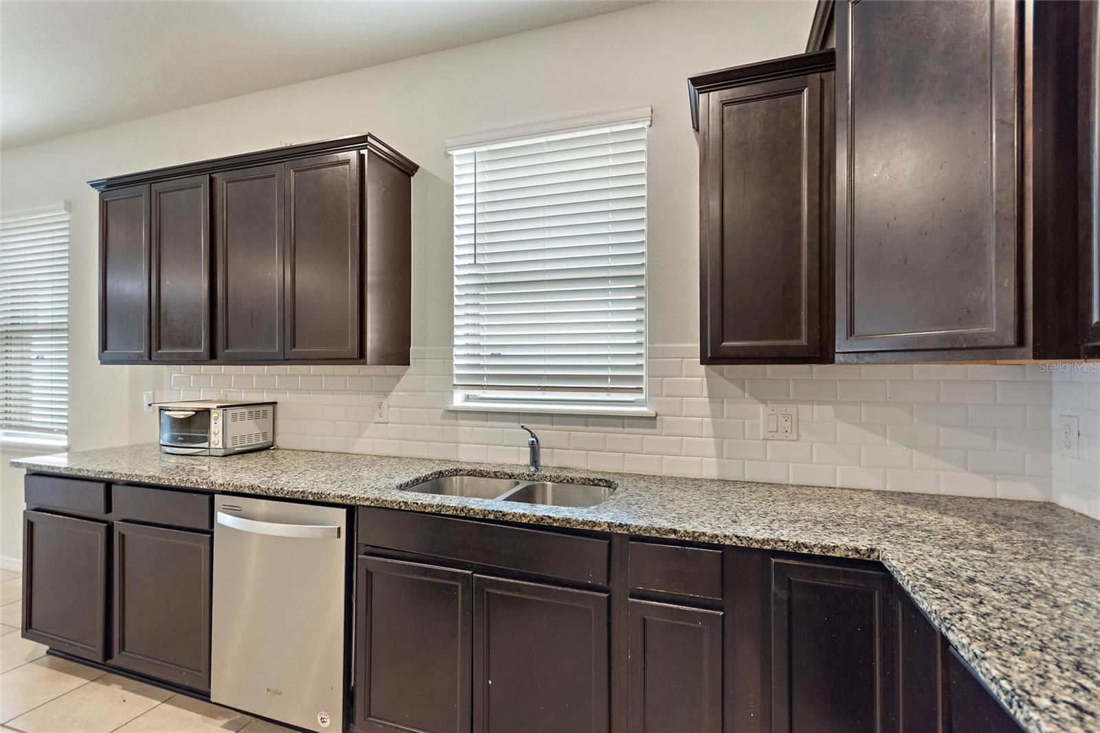 Image 11 of 51 For 120 Citrus Isle Street