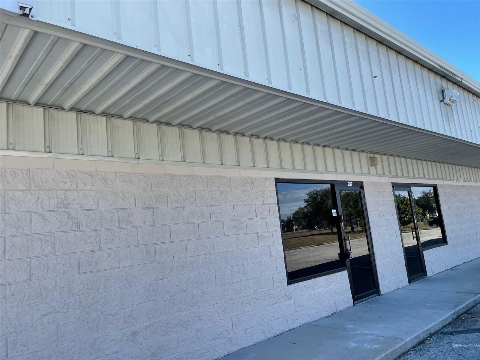 Image 2 of 15 For 11609 Orange Blossom Trail