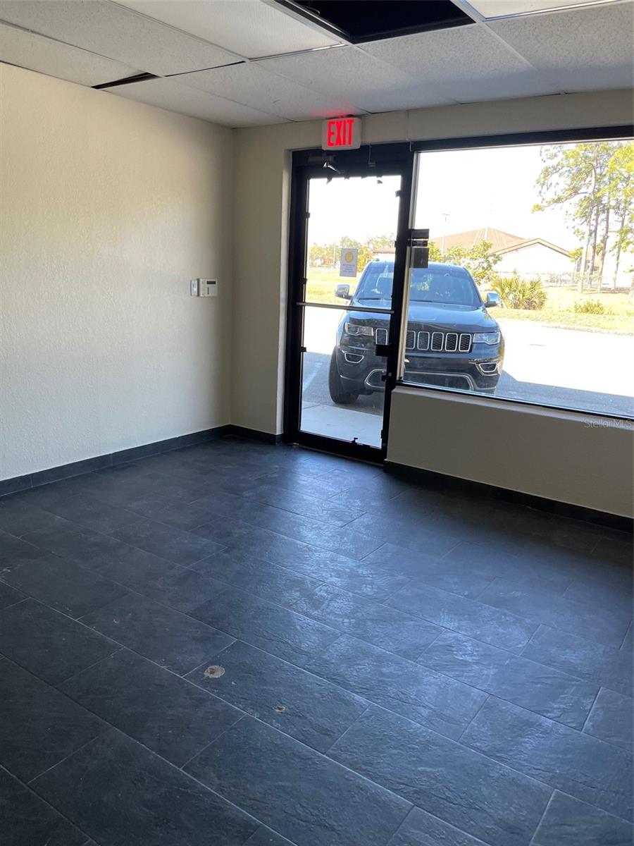Image 6 of 15 For 11609 Orange Blossom Trail
