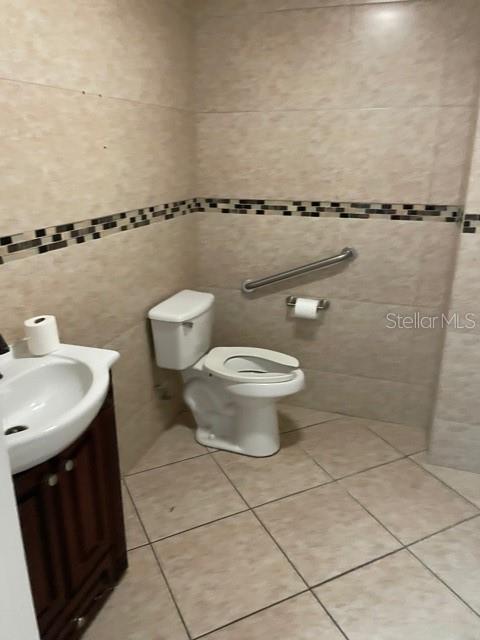 Image 8 of 15 For 11609 Orange Blossom Trail