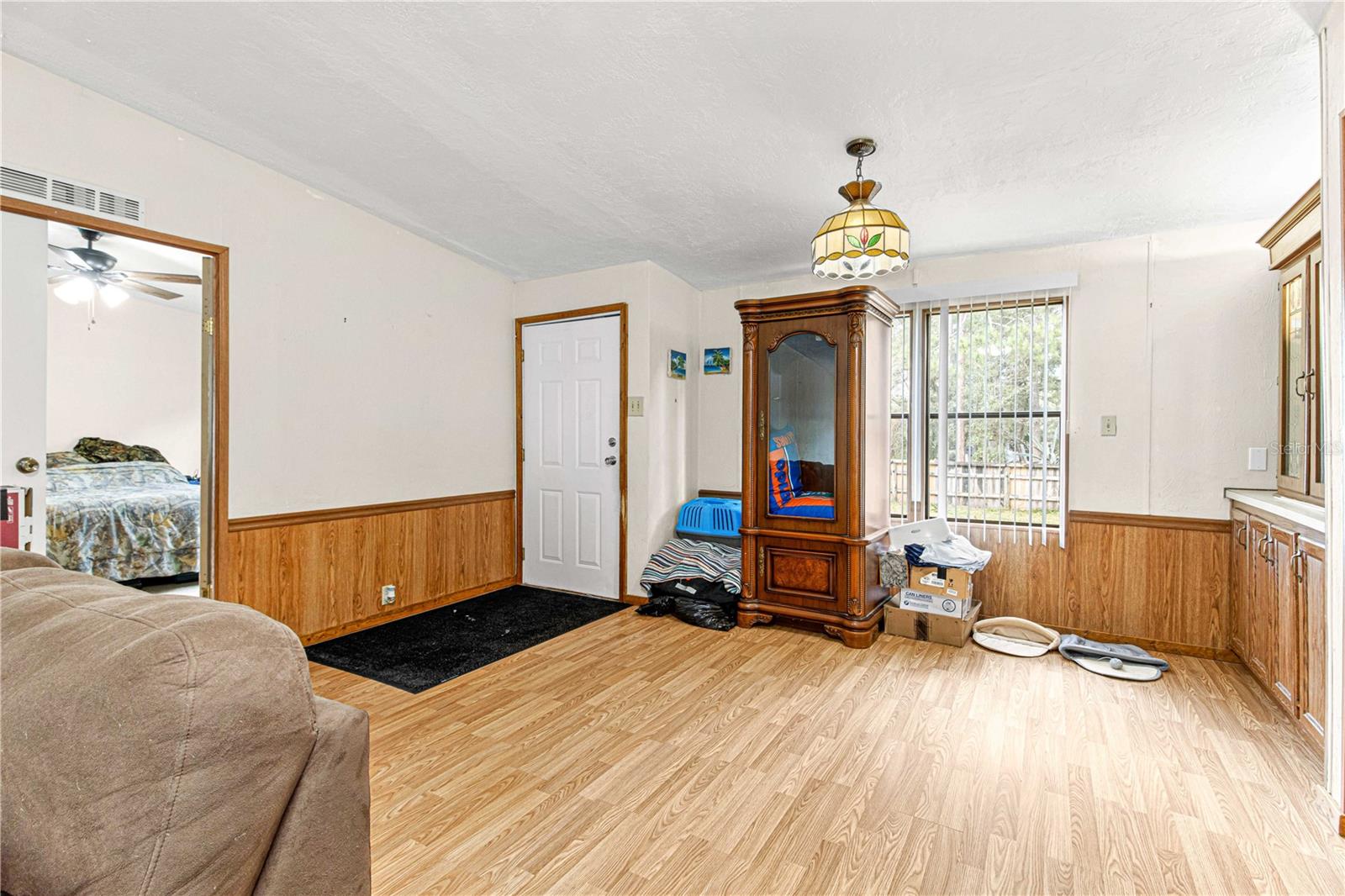 Image 11 of 42 For 16734 2nd Street Road