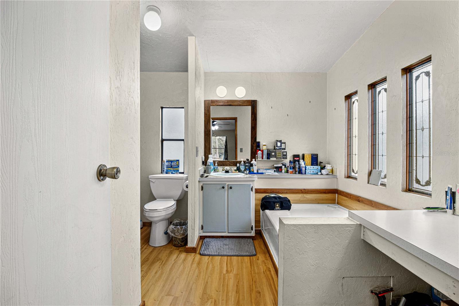 Image 14 of 42 For 16734 2nd Street Road