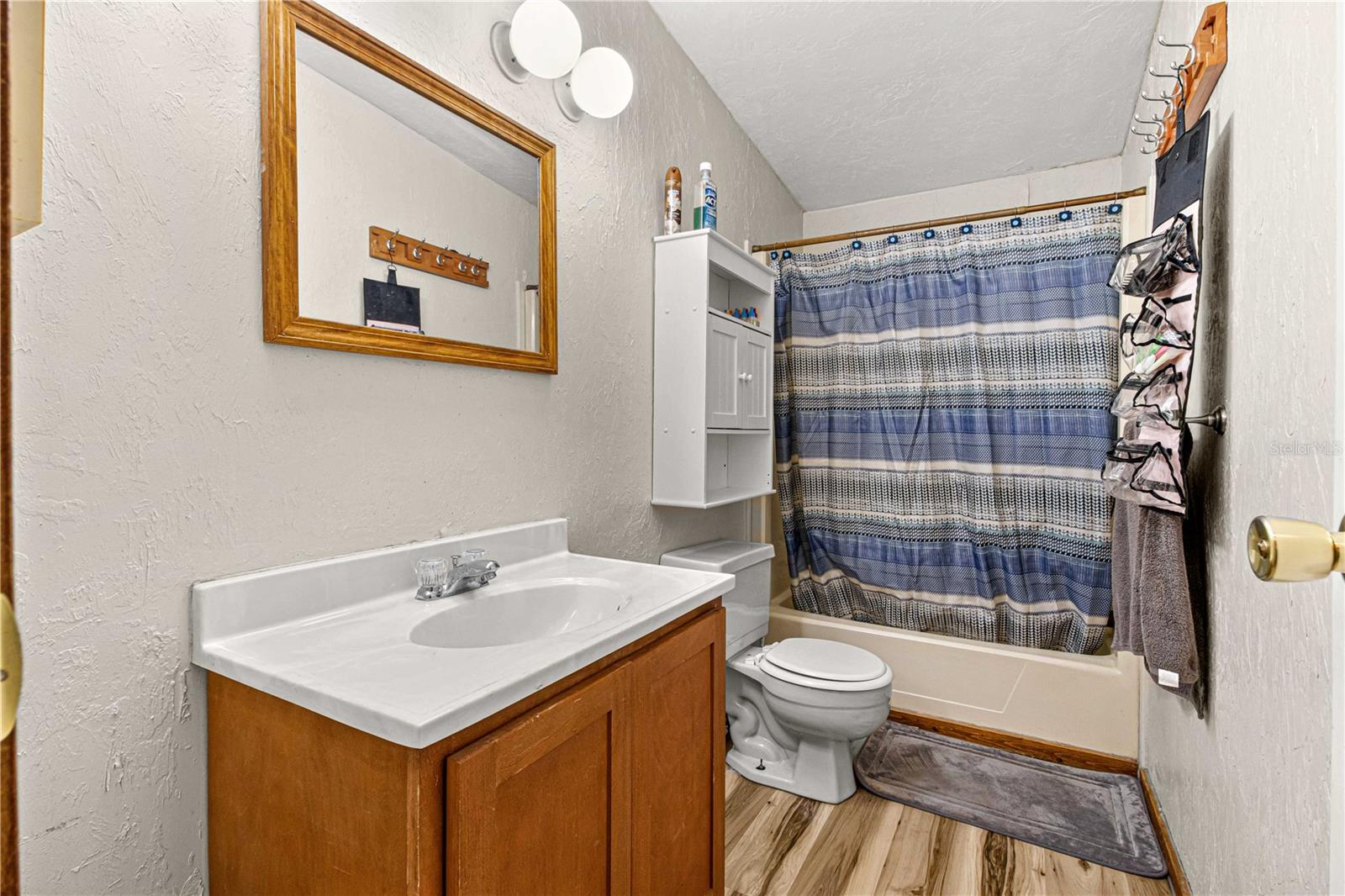Image 23 of 42 For 16734 2nd Street Road