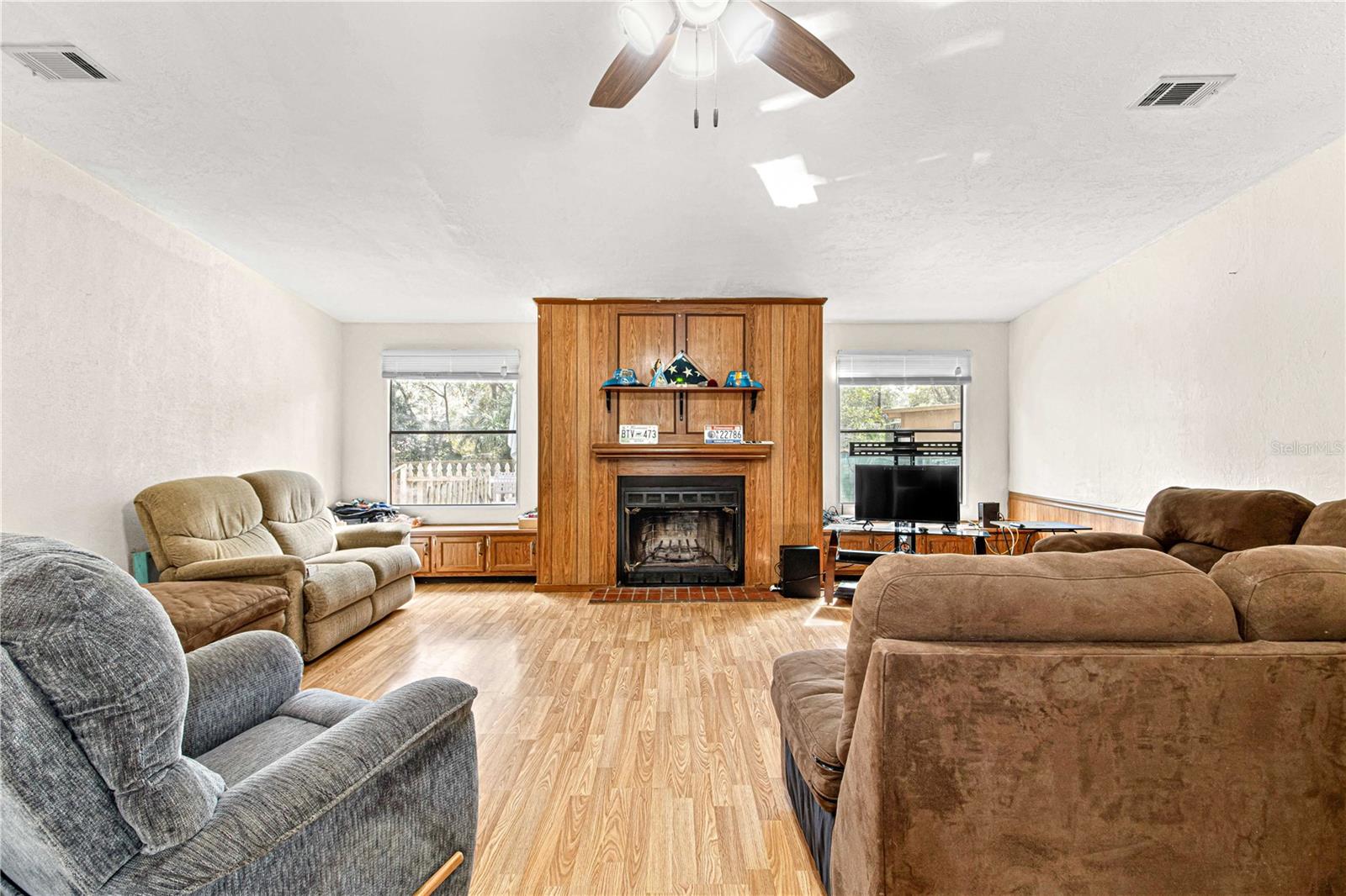 Image 35 of 42 For 16734 2nd Street Road