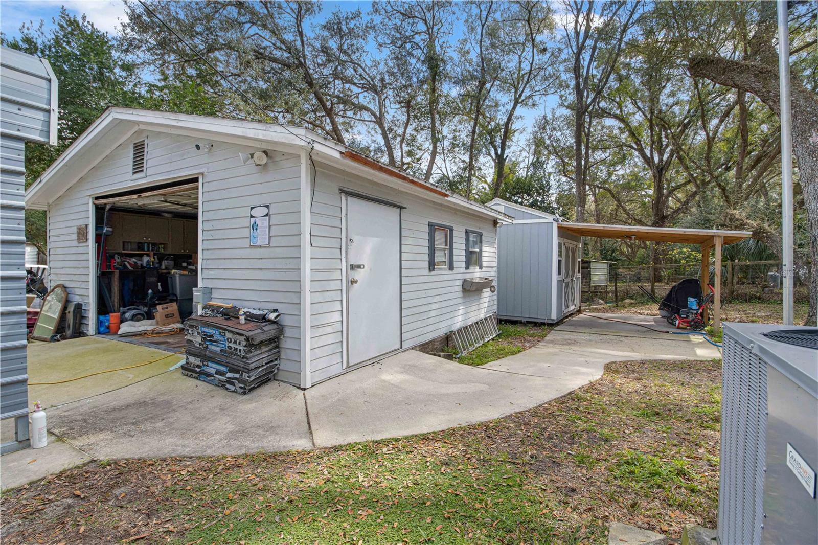 Image 9 of 42 For 16734 2nd Street Road