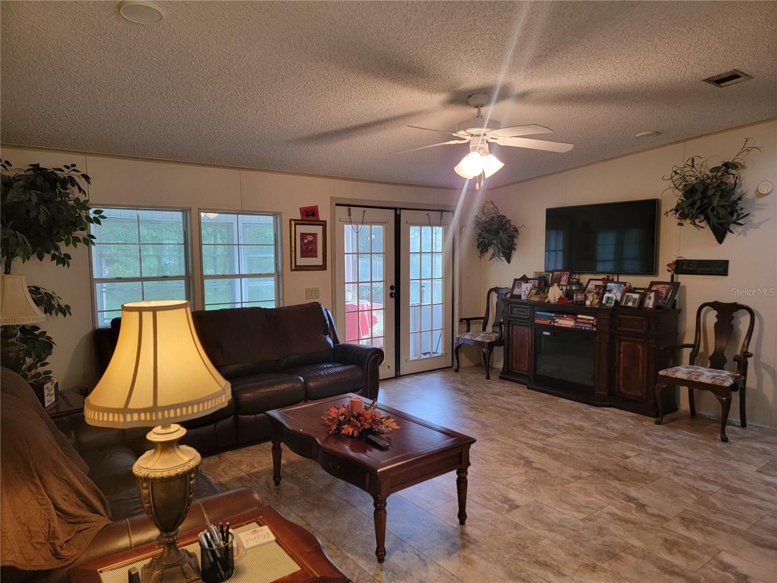 Image 10 of 42 For 5057 El Destino Drive