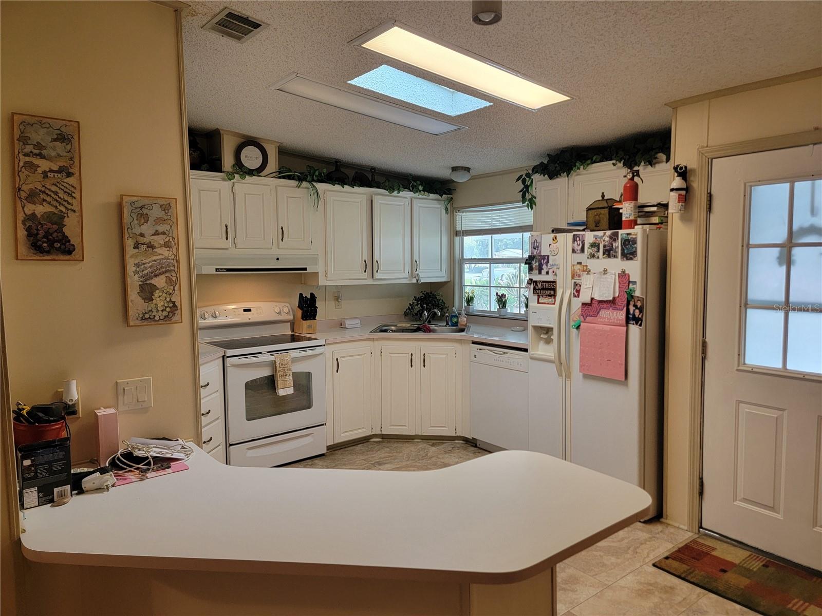 Image 5 of 42 For 5057 El Destino Drive