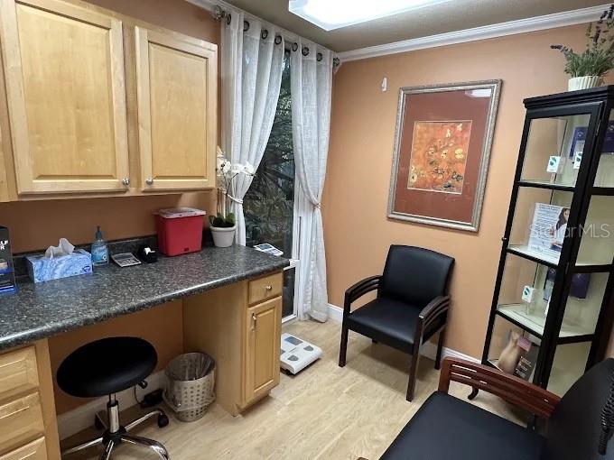 Image 4 of 13 For 2139 2nd Street B
