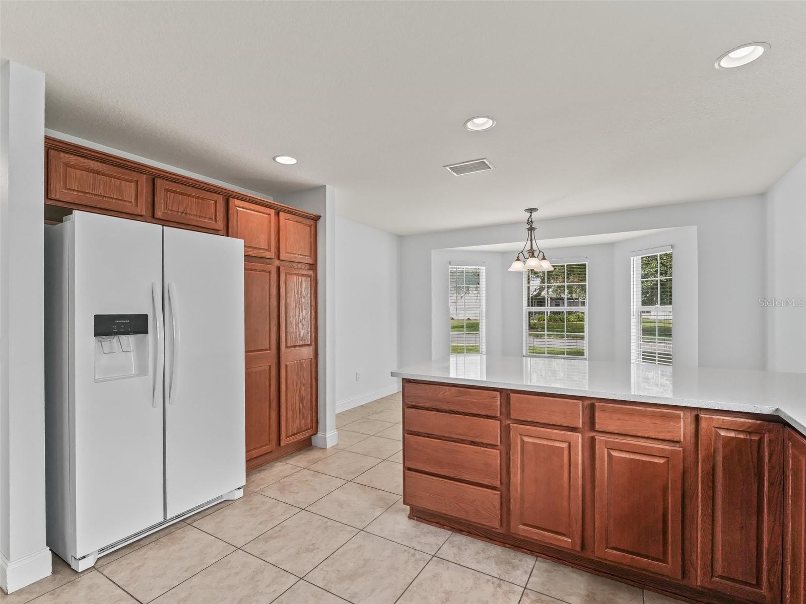 Listing photo id 9 for 12185 51st Circle