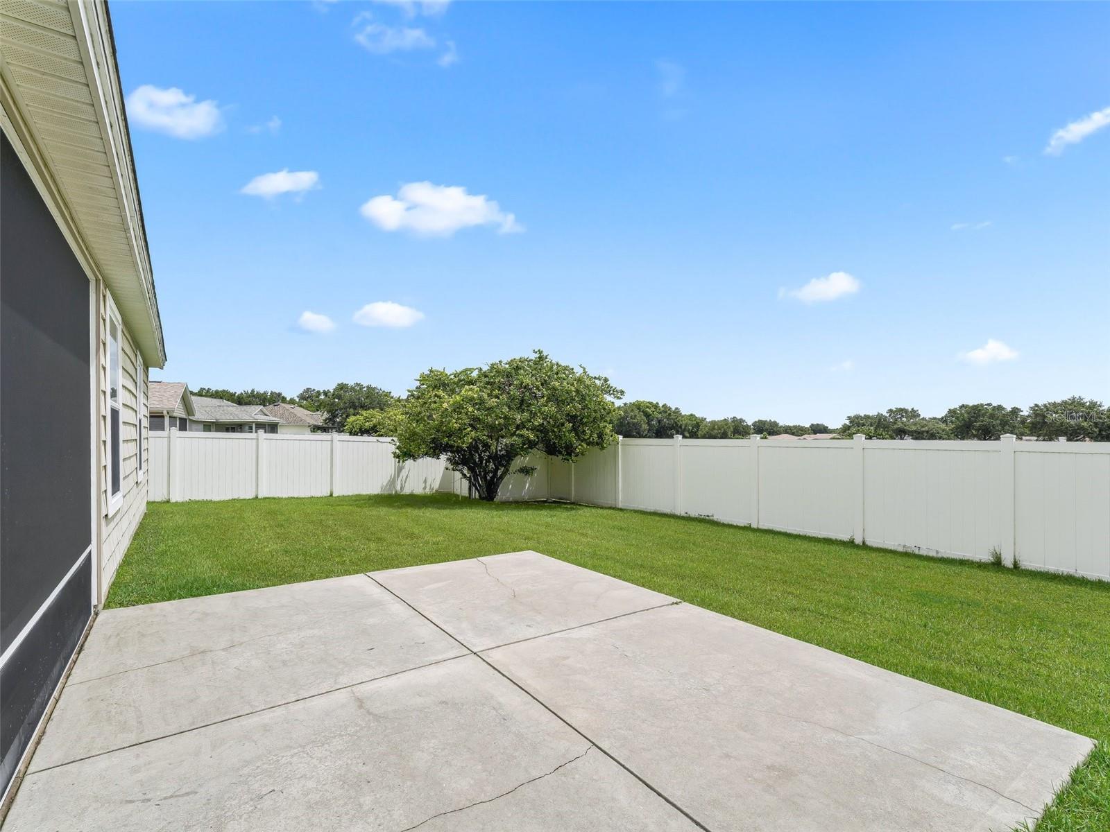 Listing photo id 30 for 12185 51st Circle