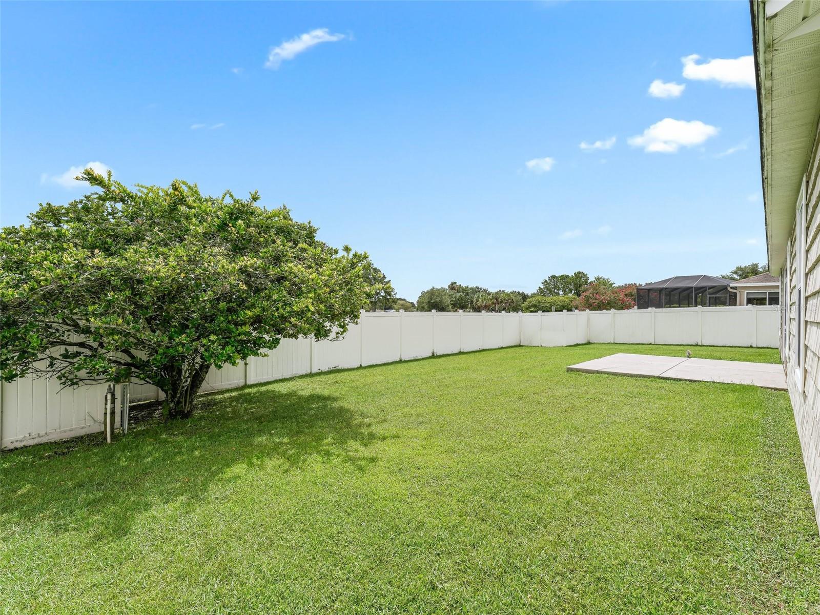 Listing photo id 32 for 12185 51st Circle