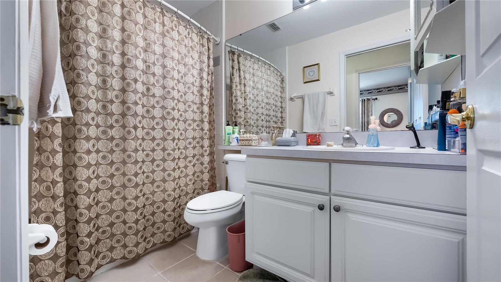 Image 14 of 39 For 11252 Rosehill Drive