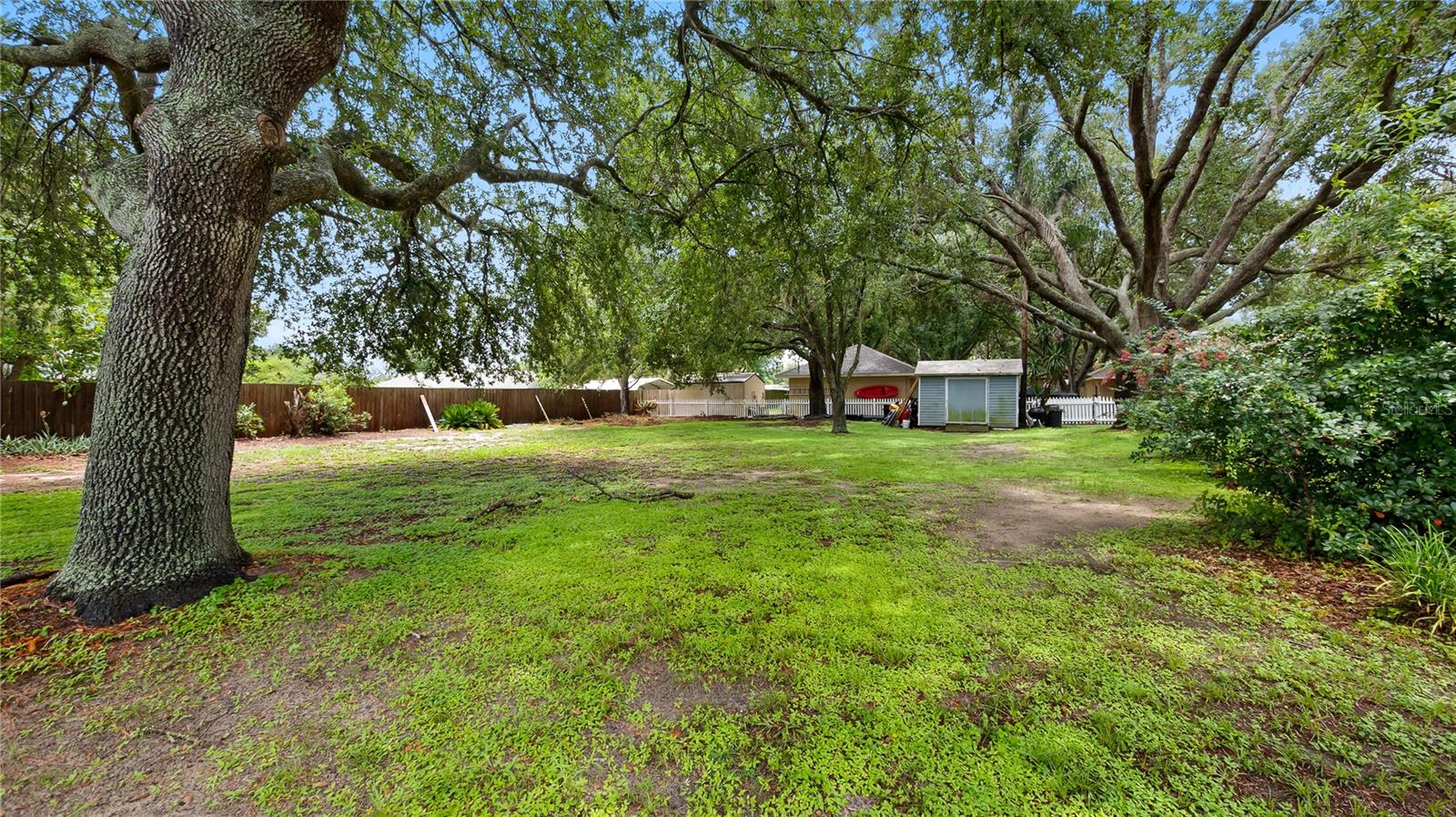 Image 2 of 39 For 11252 Rosehill Drive