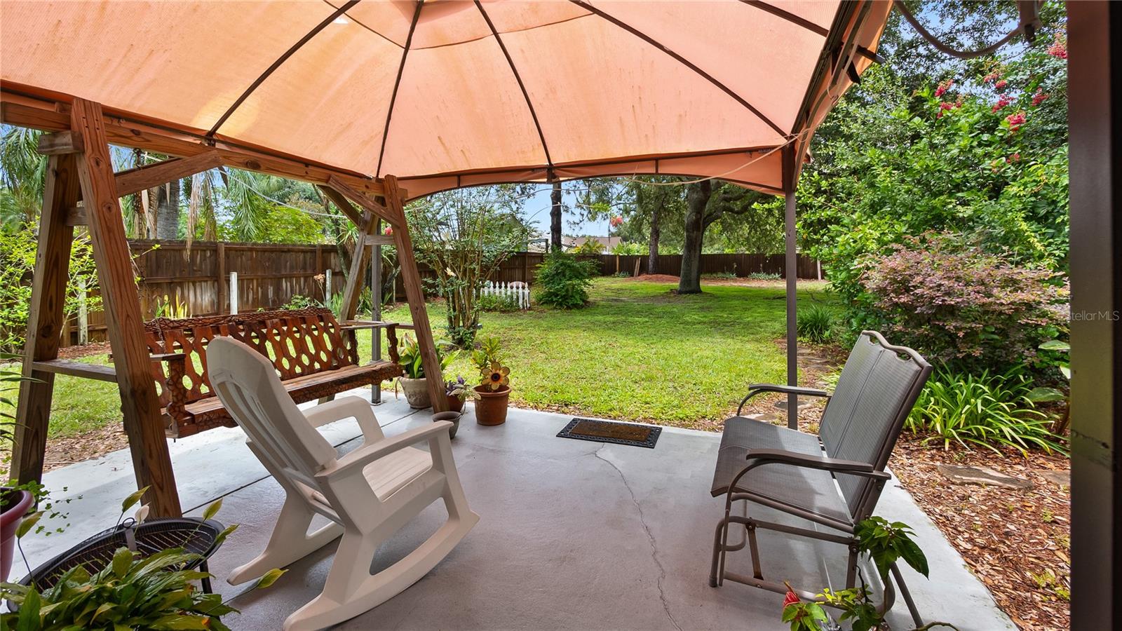 Image 25 of 39 For 11252 Rosehill Drive