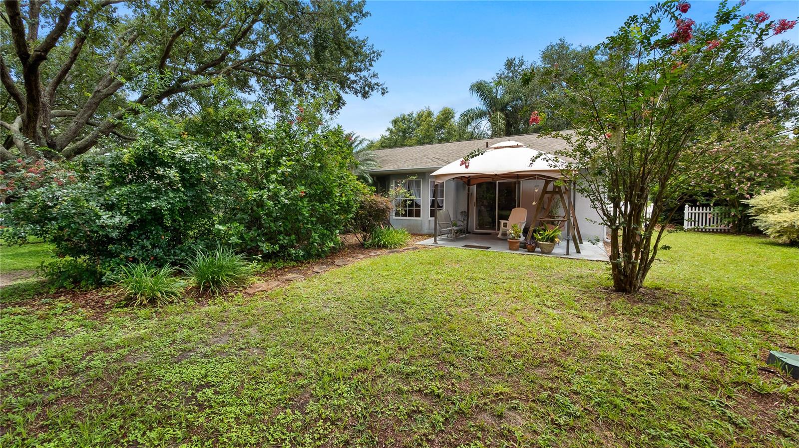 Image 33 of 39 For 11252 Rosehill Drive