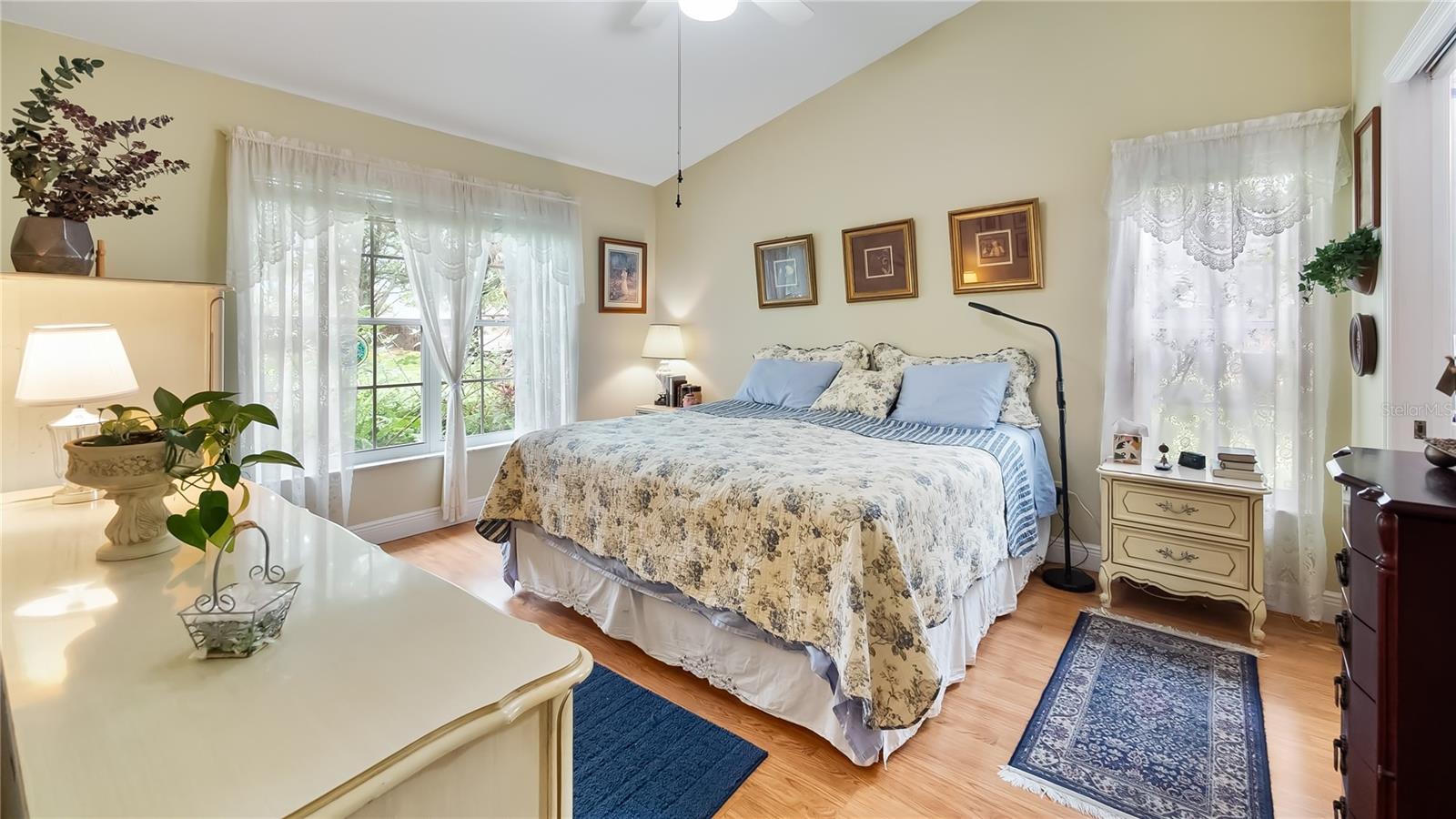 Image 7 of 39 For 11252 Rosehill Drive