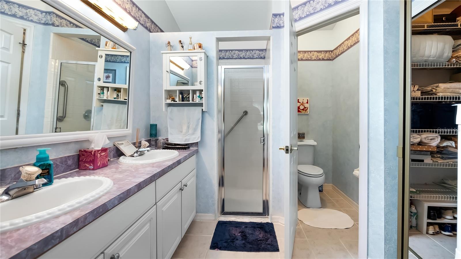 Image 9 of 39 For 11252 Rosehill Drive