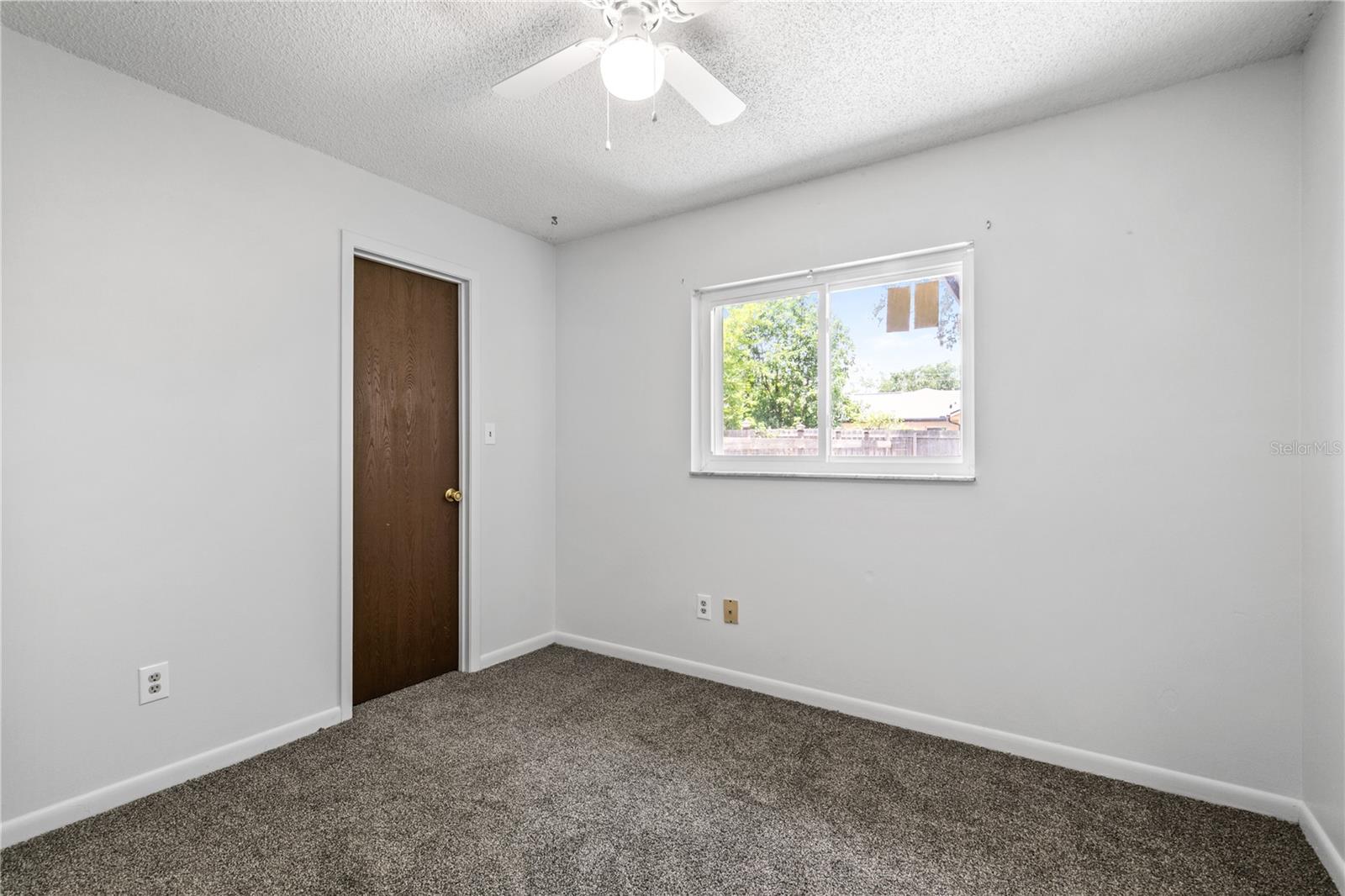 Image 18 of 27 For 461 Kee Street