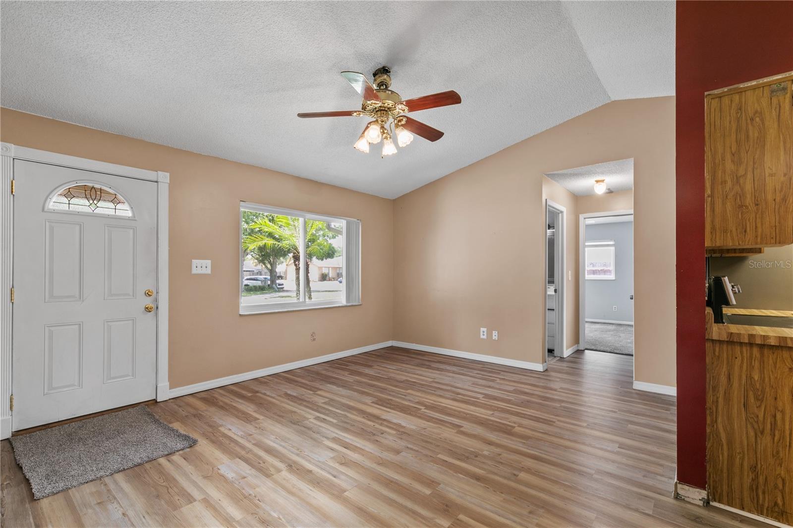 Image 3 of 27 For 461 Kee Street