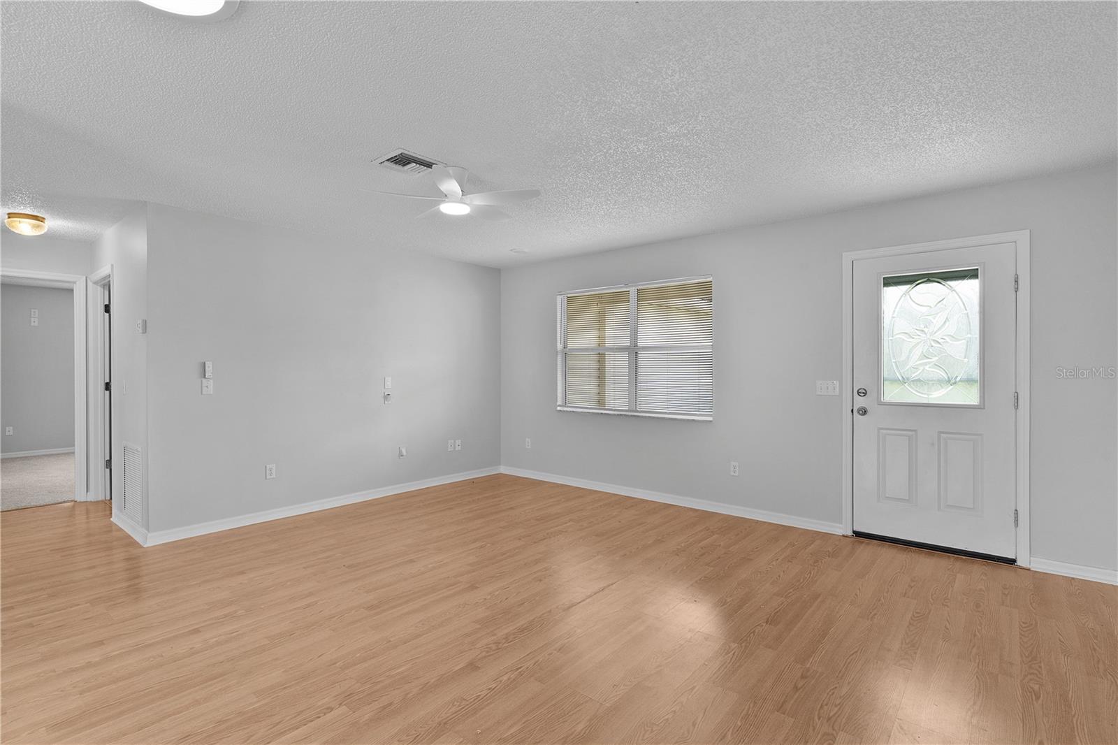 Image 5 of 41 For 807 Ramos Drive