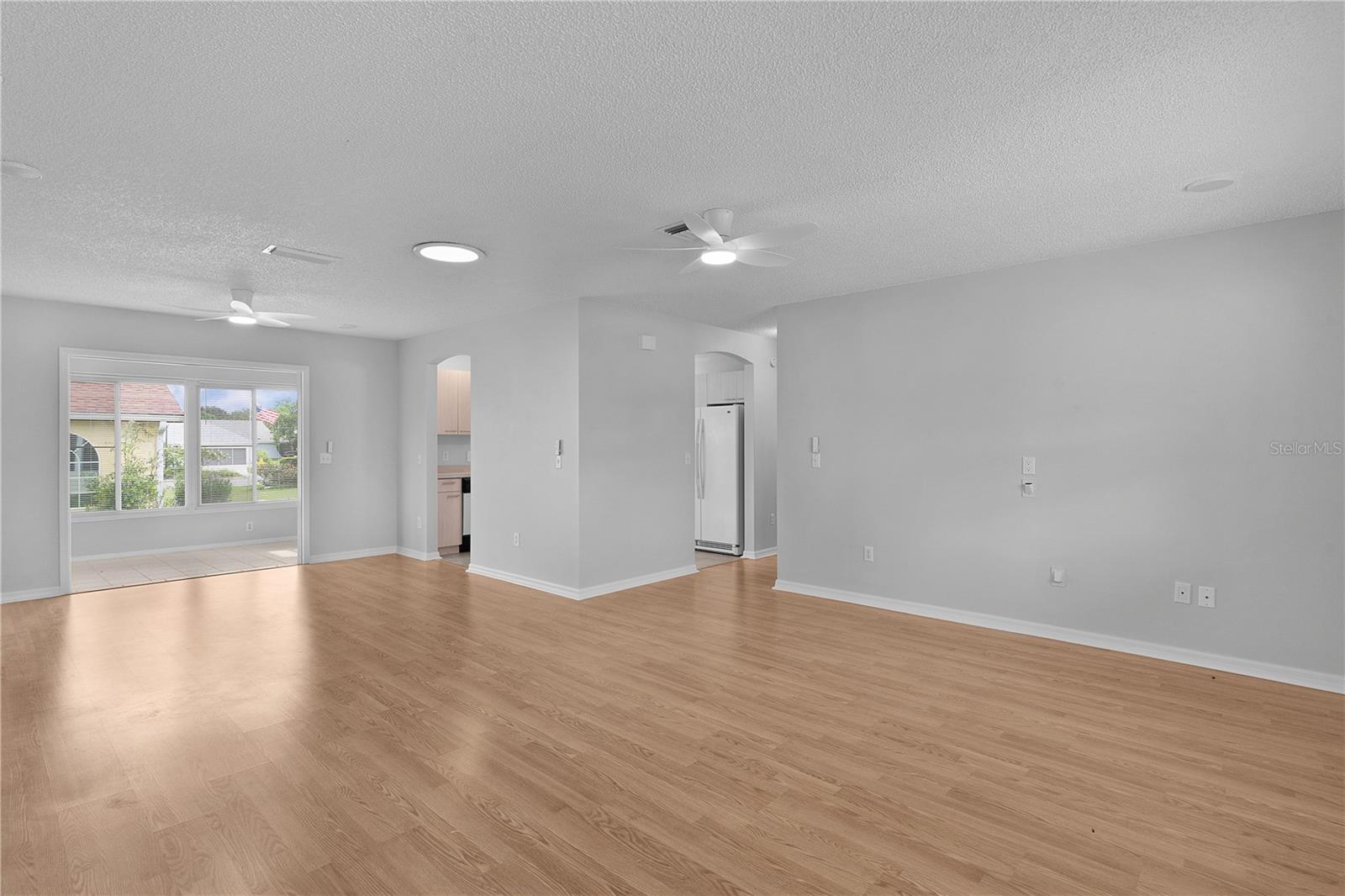 Image 7 of 41 For 807 Ramos Drive