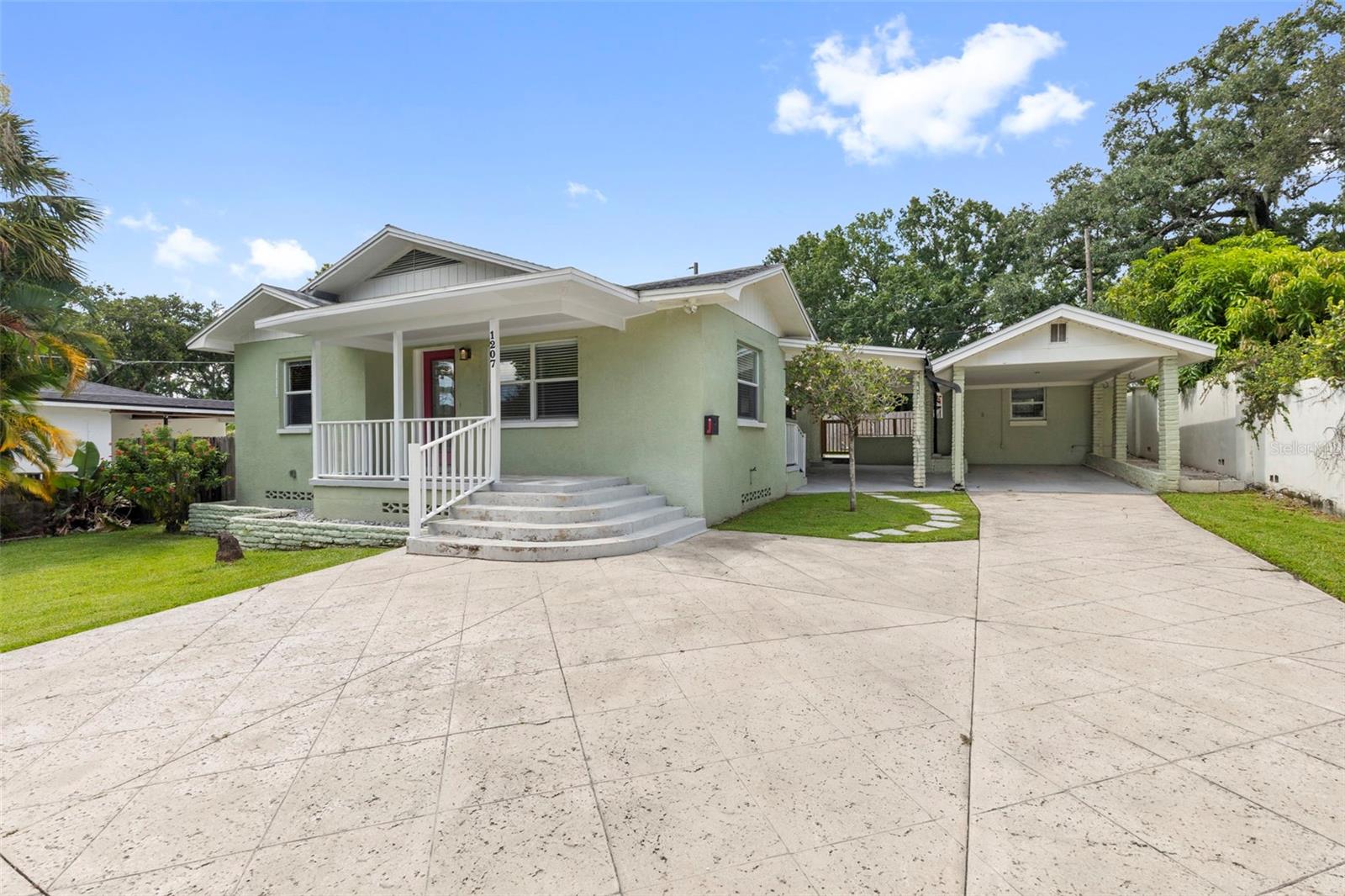 Image 2 of 55 For 1207 Charter Street