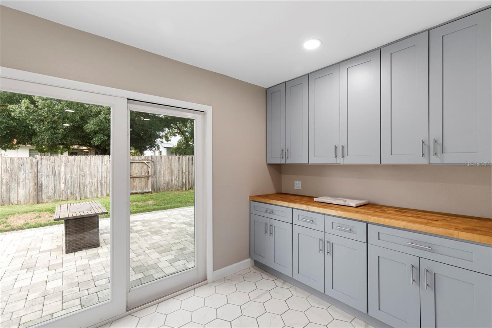 Image 31 of 55 For 1207 Charter Street