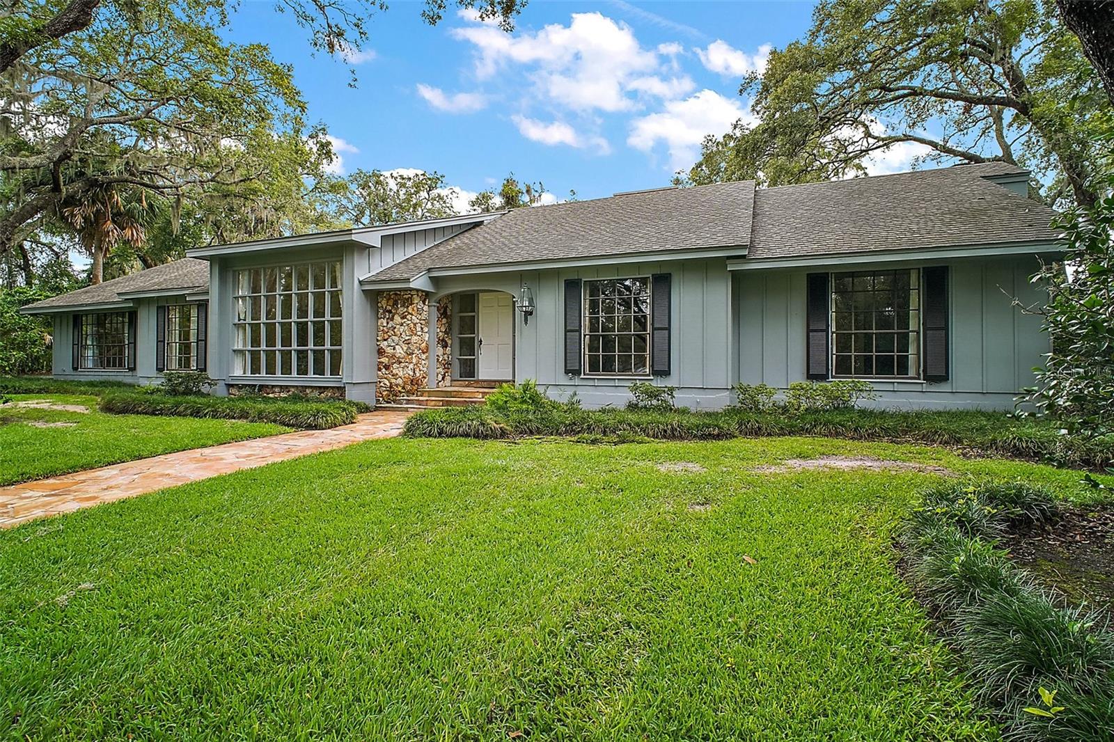 Details for 9335 Silver Lake Drive, LEESBURG, FL 34788