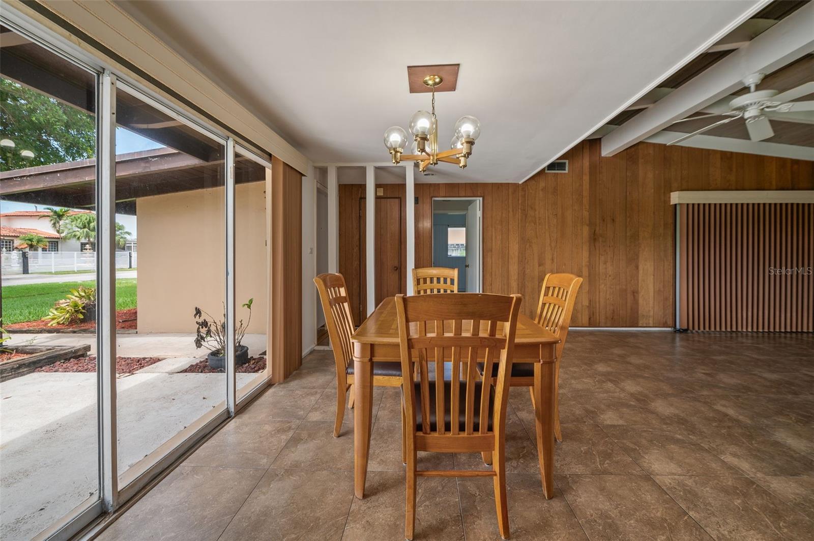 Image 16 of 35 For 138 52nd Street