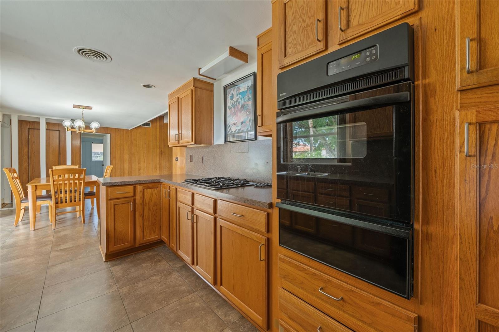 Image 19 of 35 For 138 52nd Street