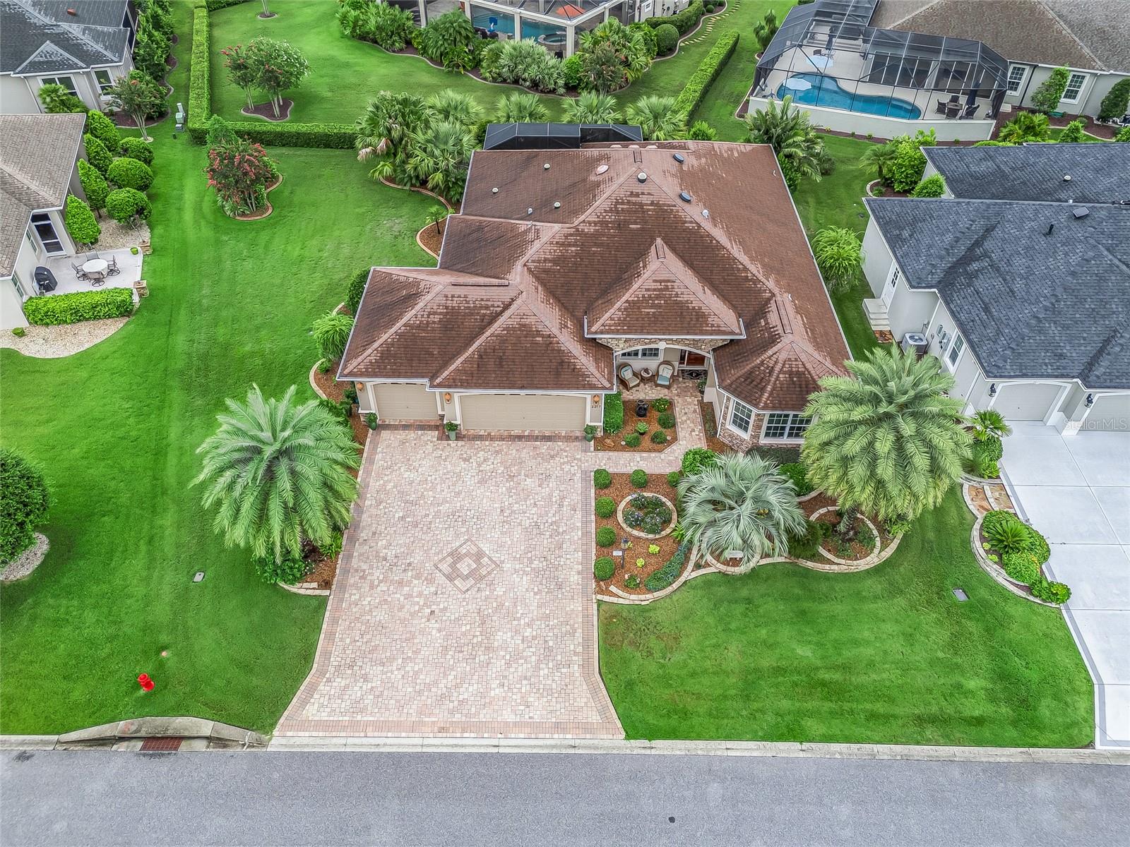 Image 17 of 59 For 2217 Isleworth Circle