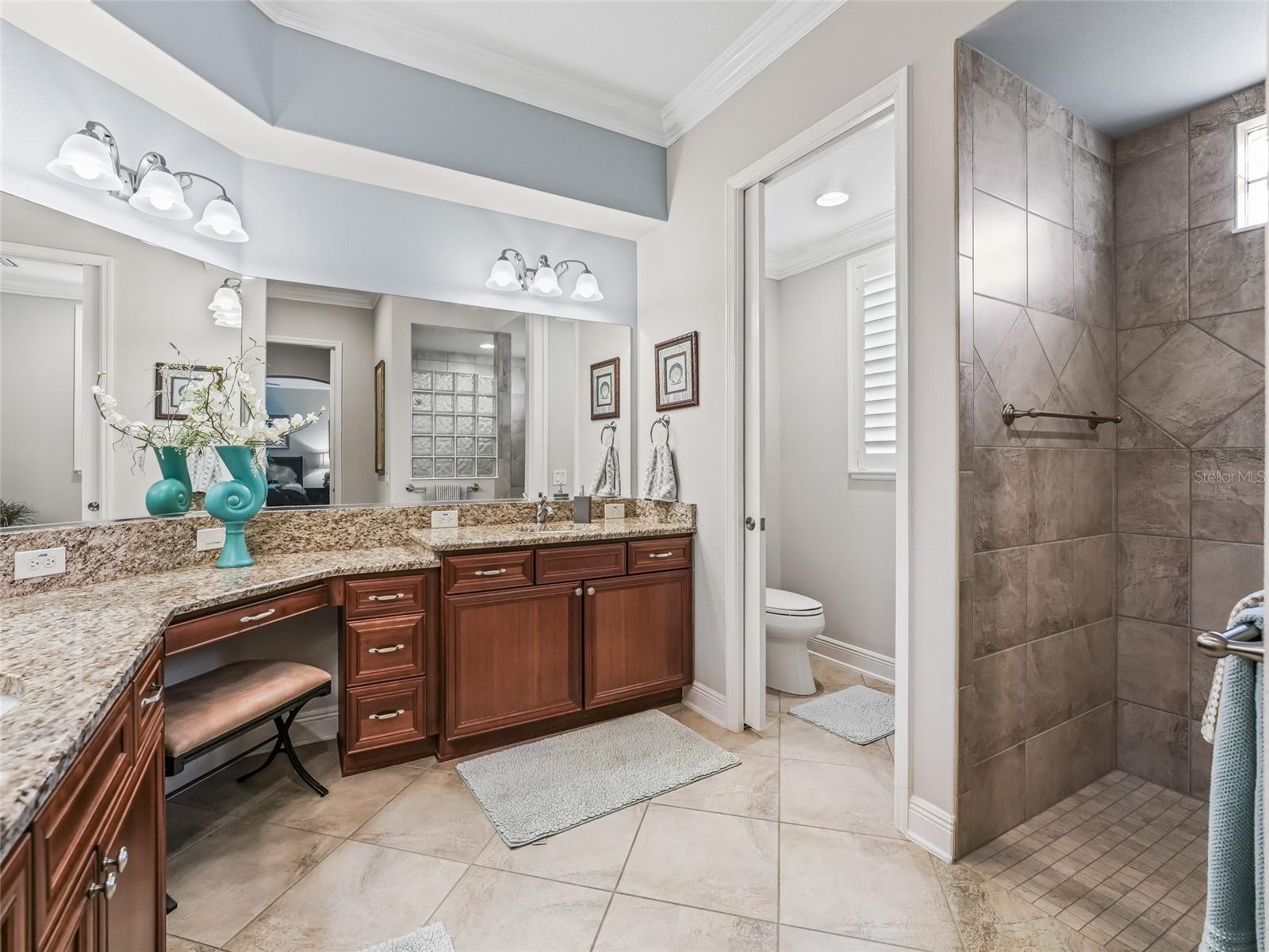 Image 42 of 59 For 2217 Isleworth Circle