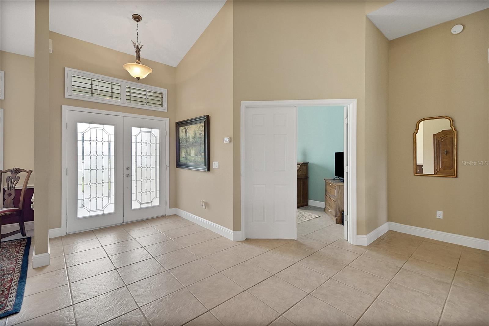 Image 15 of 50 For 5349 Grove Manor