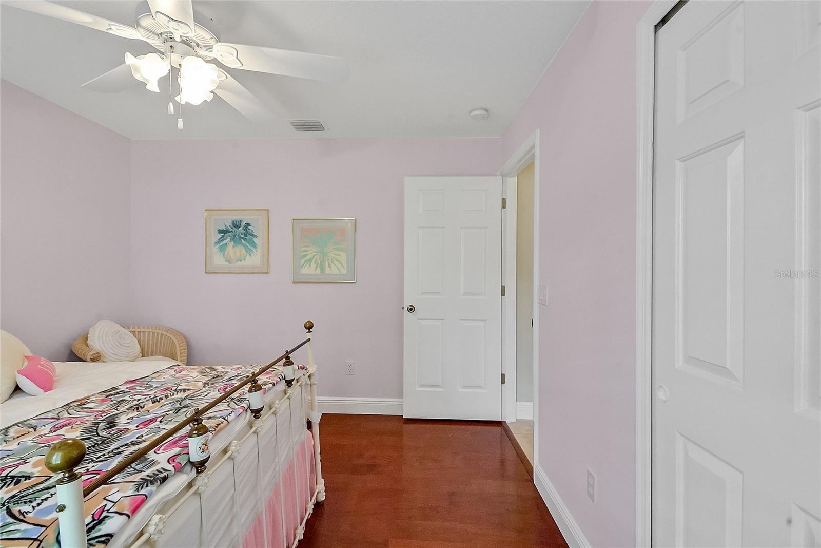 Image 42 of 50 For 5349 Grove Manor
