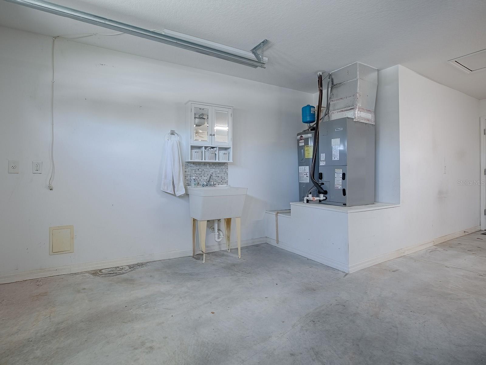 Image 40 of 45 For 1001 Greyford Lane