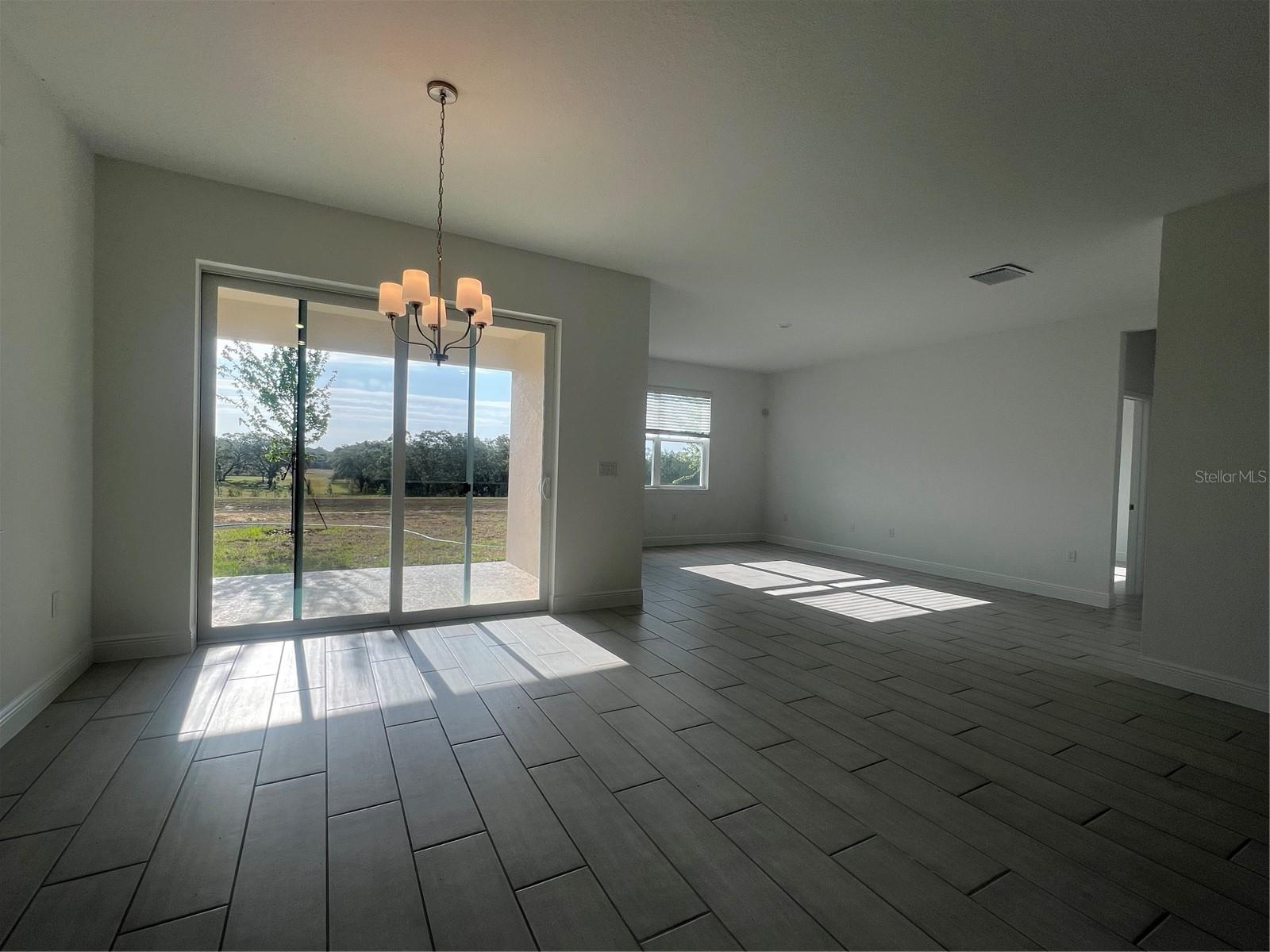 Image 10 of 24 For 2324 Juniper Berry Drive