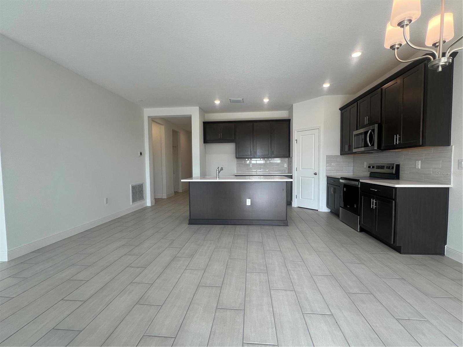 Image 9 of 24 For 2324 Juniper Berry Drive