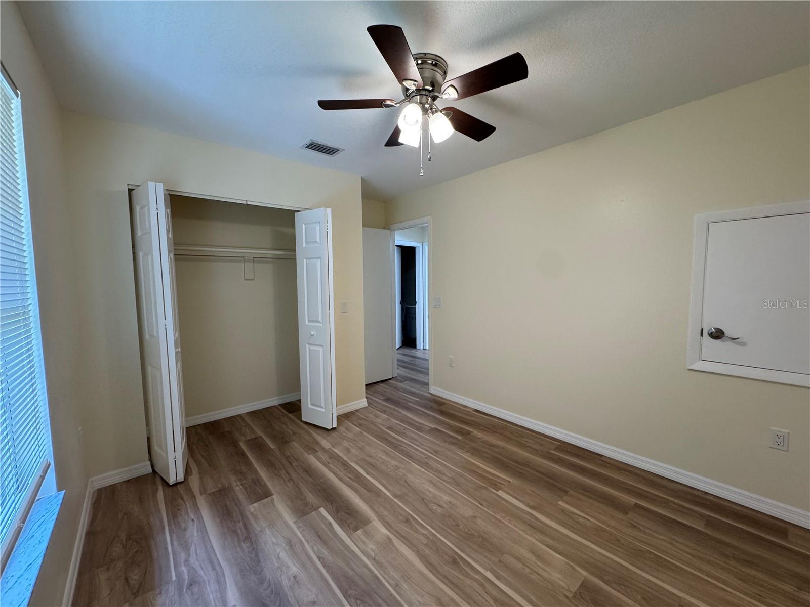Image 10 of 23 For 661 Juniata Street 665