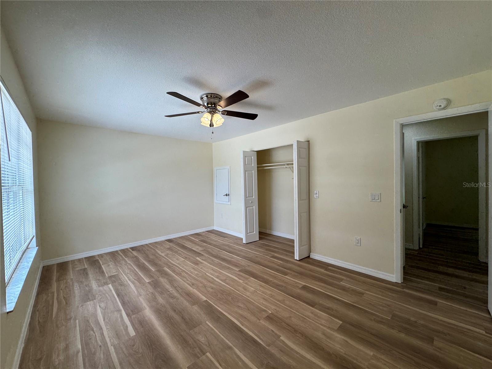 Image 14 of 23 For 661 Juniata Street 665