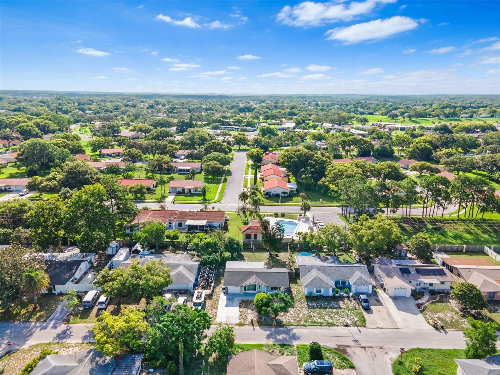 Listing photo id 8 for 11326 Yellowwood Lane