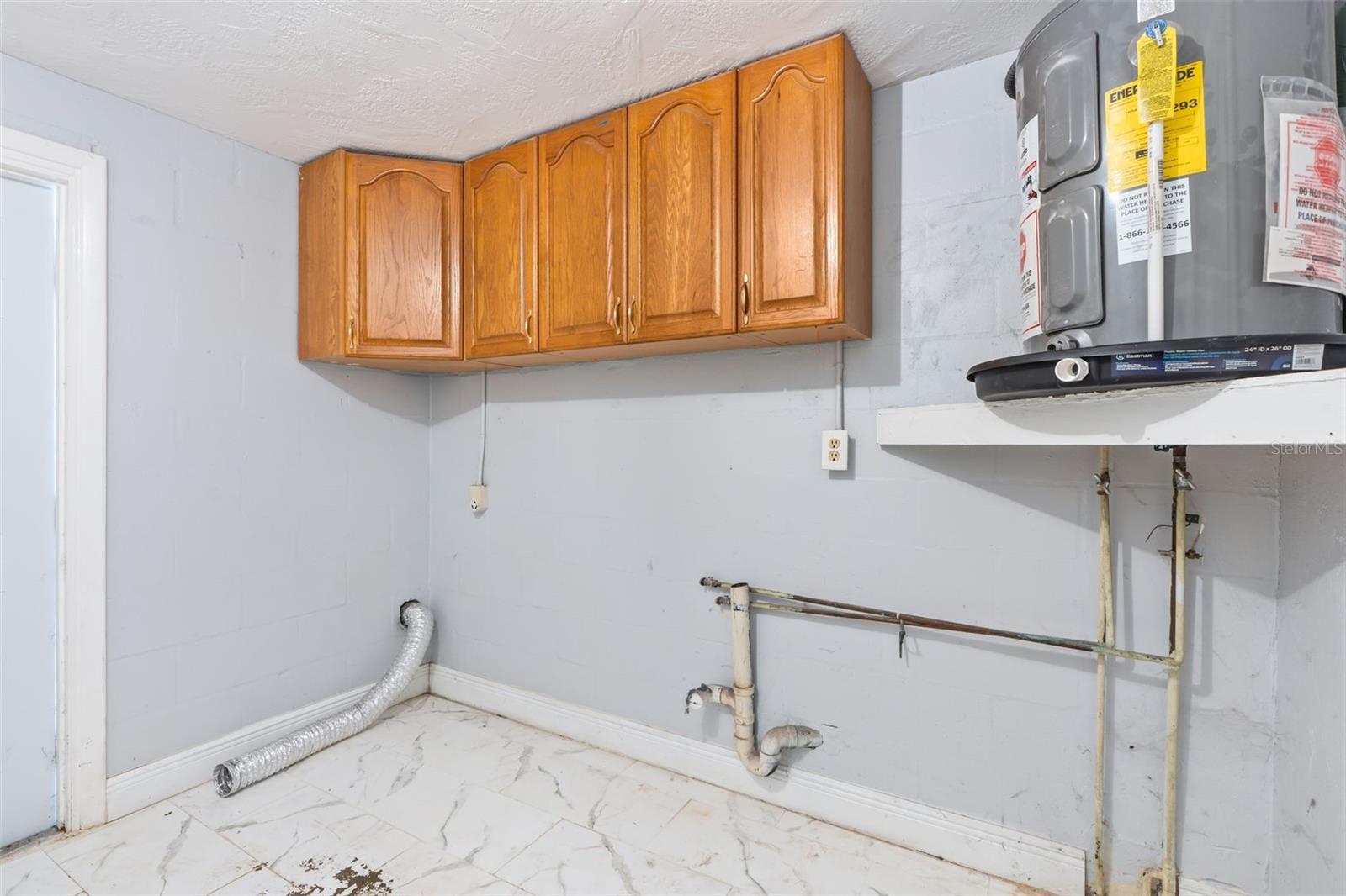 Listing photo id 15 for 11326 Yellowwood Lane