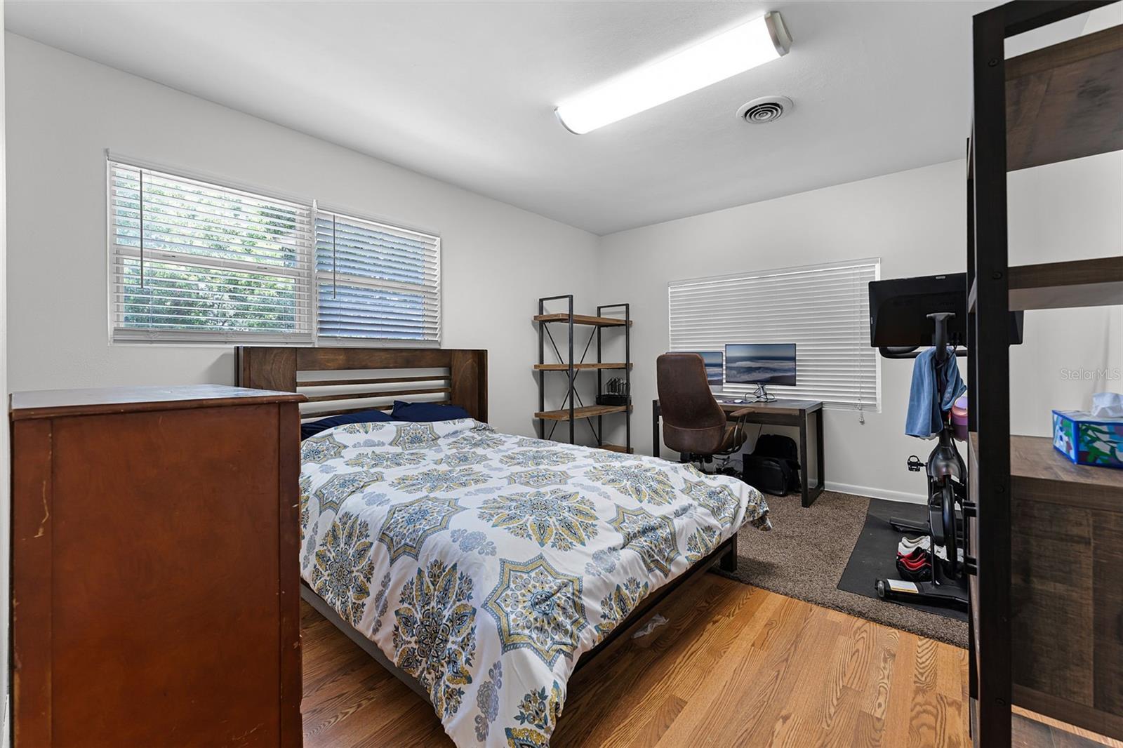 Image 14 of 52 For 703 Hawley Street